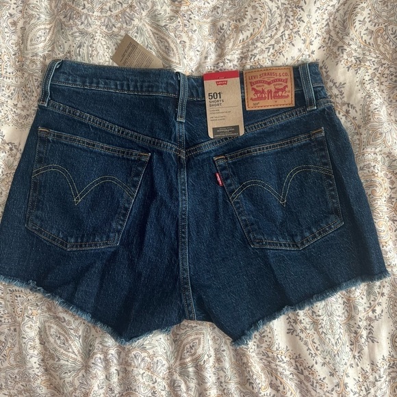 LEVI’S 501 Shorts - Picture 3 of 6